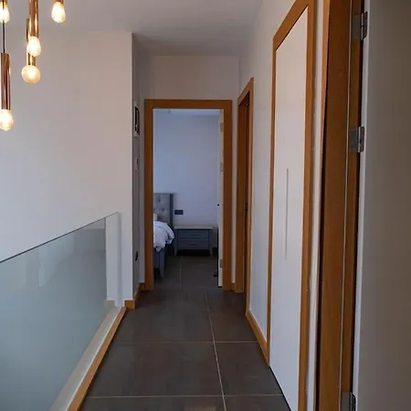 Havuzlu Lueks Yeni 4 Oda 빌라 Çeşme